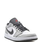 Air Jordan 1 Low "Light Smoke Grey" - Image 2