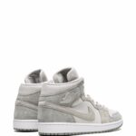 Air Jordan 1 Mid SE Sneaker - Image 3