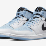 Air Jordan 1 Mid SE "White/Ice Blue-Black" - Image 4